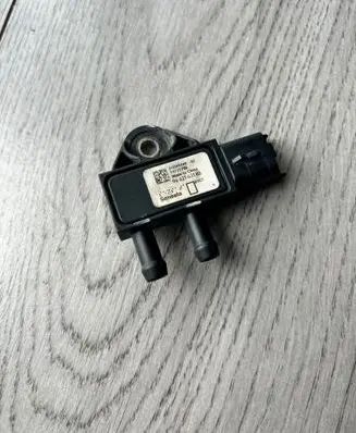 Peugeot 508 Exhaust gas pressure sensor 9662143180 13721798