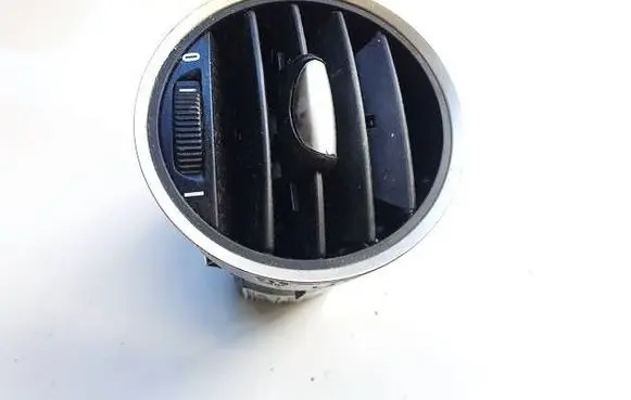 Dash center air vent grill