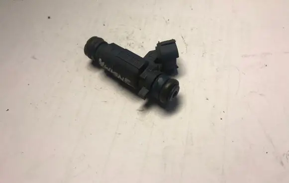 Fuel injector