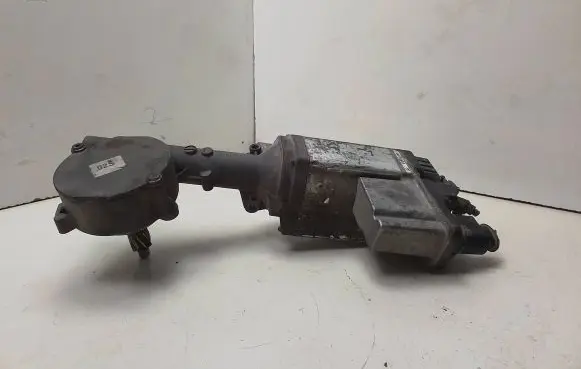 Volkswagen Touran I Power steering pump 7805501179