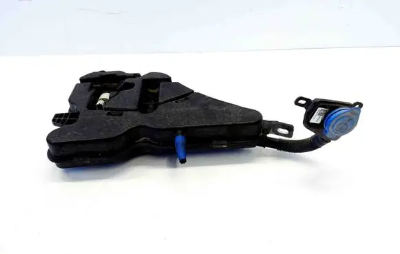Windshield washer fluid reservoir/tank
