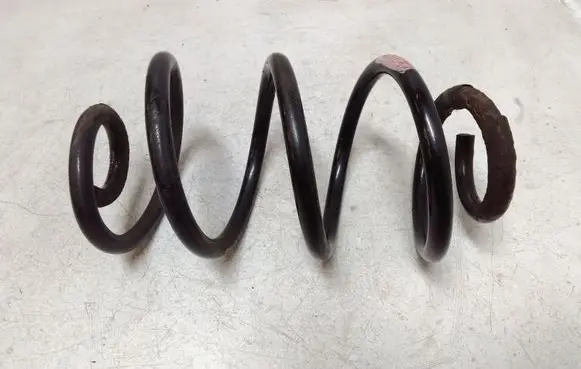 Nissan Note (E11) Rear coil spring