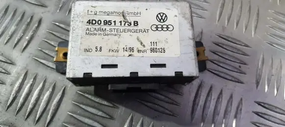 Audi A4 S4 B5 8D Alarm control unit/module 4d0951173b 960125