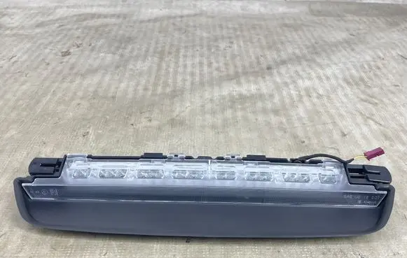 BMW 7 G11 G12 Third/center stoplight 7342972