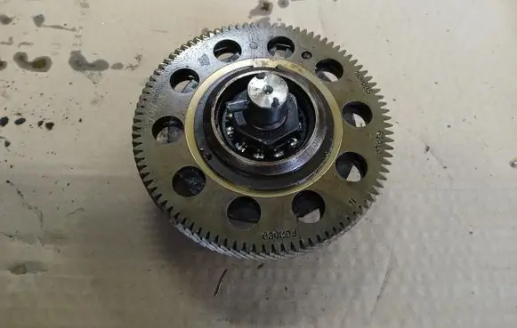 Volvo XC70 Timing chain sprocket AG9N-6D337-AB