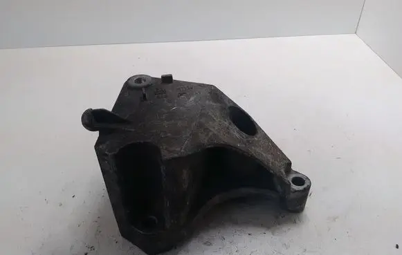 Opel Signum Engine mounting bracket 9191126