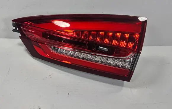 Ford Mondeo MK V Rear/tail lights JS7B-13A602-CD