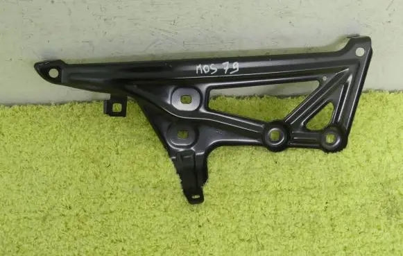 BMW X1 F48 F49 Fender mounting bracket 7329447