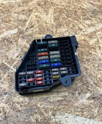 Audi A6 S6 C6 4F Fuse 0709125940 19022007