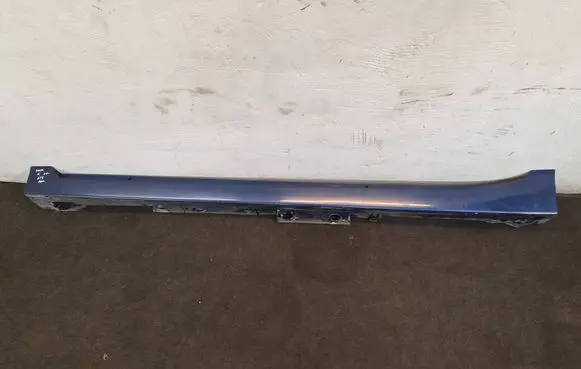 Toyota Prius (XW30) Sill 