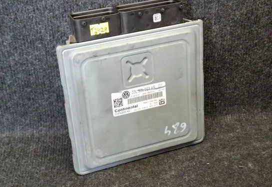 Volkswagen Touran I Engine control unit/module 03L906023AS 03L906023A