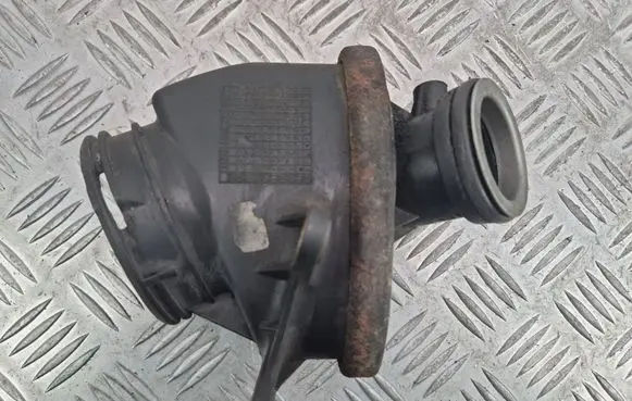 Mercedes-Benz C W204 Intake resonator A6460981007