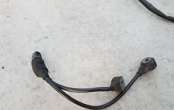 BMW 5 E39 Detonation knock sensor 
