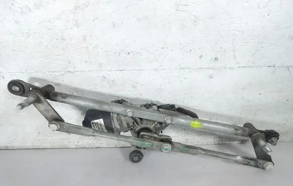 SsangYong Tivoli Front wiper linkage and motor 7821035002
