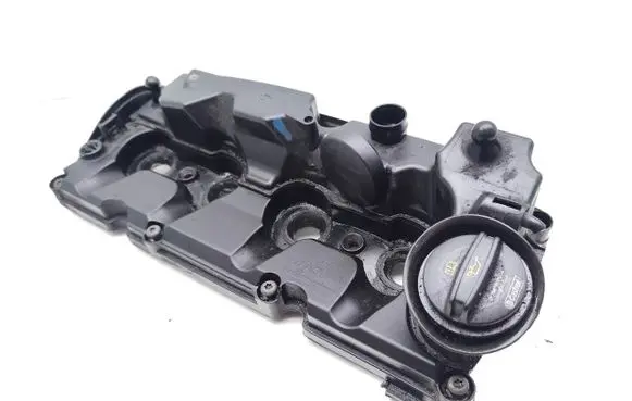 Volkswagen Golf Cross Rocker cam cover 03L103469S