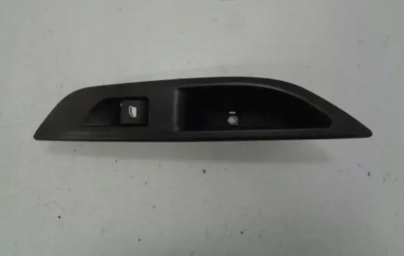 Peugeot 208 II Electric window control switch 