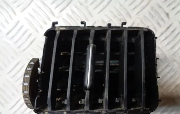Volkswagen Golf Sportsvan Dash center air vent grill 510815735