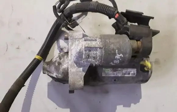 Volvo V60 Starter motor 30659478
