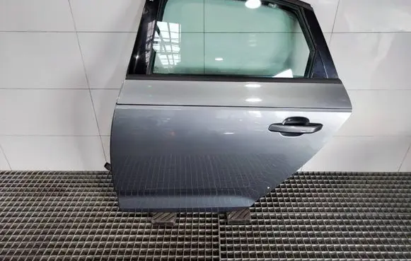 Rear door