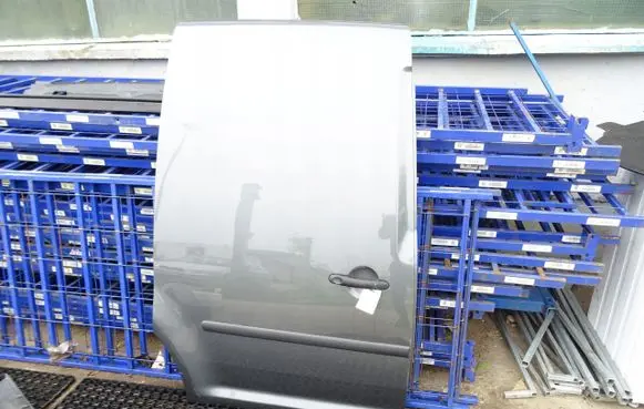 Volkswagen Caddy Side sliding door 