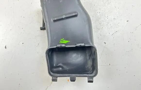 BMW M5 Air intake duct part 7843296