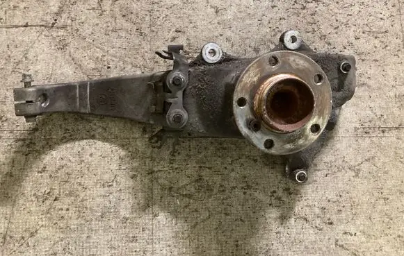 BMW 5 F10 F11 Front wheel hub spindle knuckle