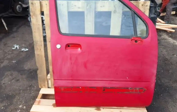 Suzuki Wagon R+ Front door