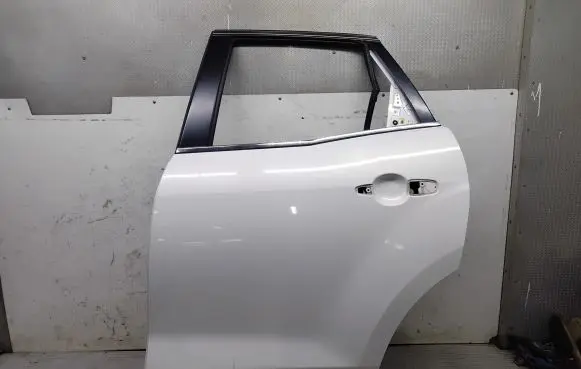 Mazda CX-7 Rear door
