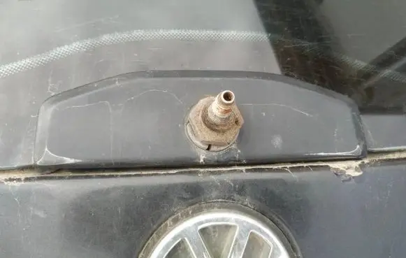 Volkswagen PASSAT B4 Rear window wiper motor