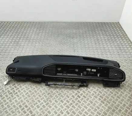 Mercedes-Benz GLE W167 Dashboard A16768089099H15 A1676808909