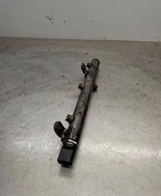 Fuel main line pipe
