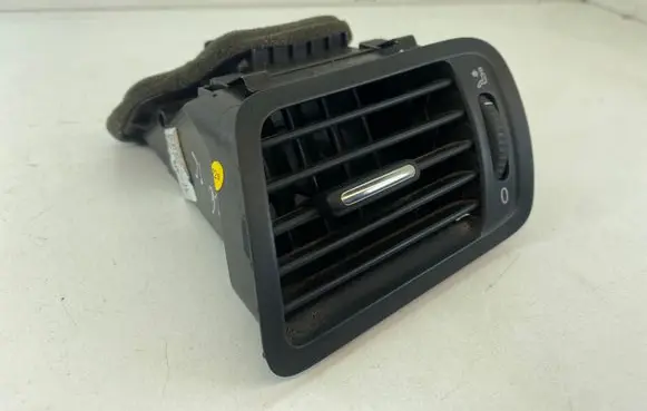 Volkswagen PASSAT B6 Dashboard side air vent grill/cover trim 3C1819701E T0024359 P0108666