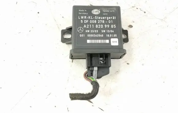 Mercedes-Benz E W211 Light module LCM A2118209985