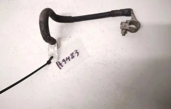 Skoda Octavia Mk2 (1Z) Positive cable (battery) 1t0971235a