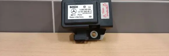 Mercedes-Benz E W210 ESP acceleration yaw rate sensor 0005422481 0265005230 0015404517