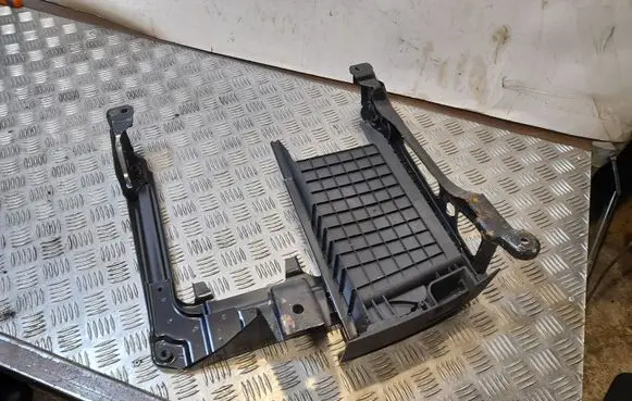 Audi Q7 4L Driver seat console base 