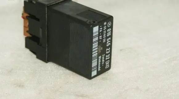 Mercedes-Benz Vito Viano W638 Other relay A0165452332