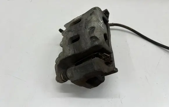 Nissan Qashqai J12 Front brake caliper 4100105MT3B