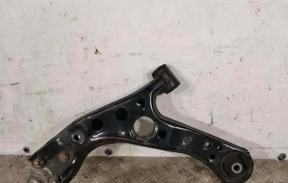 Toyota C-HR I Front lower control arm/wishbone 8714P