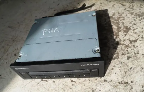 Volkswagen Phaeton CD/DVD changer 3D0035110