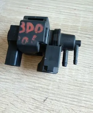 Audi A8 S8 D3 4E Turbo solenoid valve 059906628B