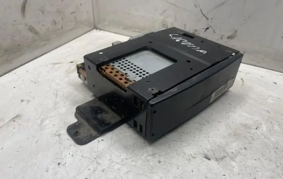 Renault Laguna II Sound amplifier
