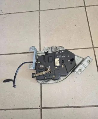Volkswagen Caddy Rear door lock 2K0827201E 12424 0072371004