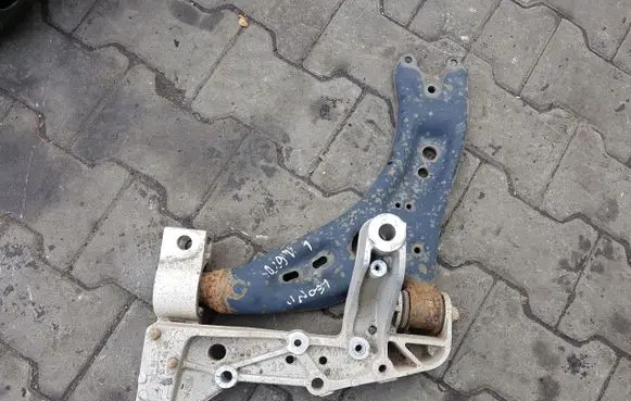 Seat Leon (1P) Front control arm