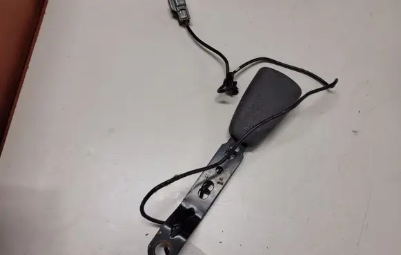 Volvo V70 Front seatbelt buckle