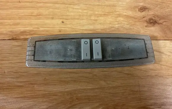 Opel Astra H Rear seat light 13101641