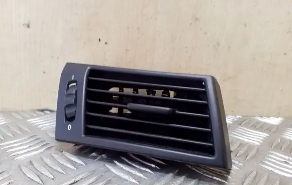 BMW X3 E83 Dashboard side air vent grill/cover trim 3400076