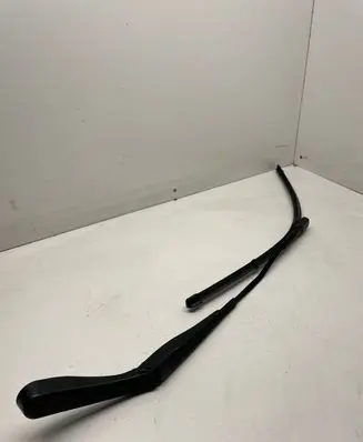 Mercedes-Benz E W213 Front wiper blade arm W000062232 000062232