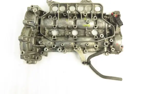 Infiniti M Rocker cam cover 8200871992