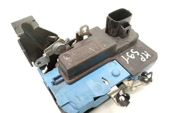 Volvo XC70 Front door lock